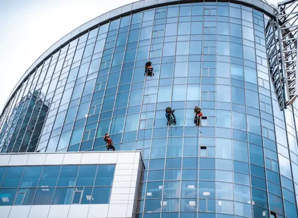 high-rise-cleaning high-rise-cleaning